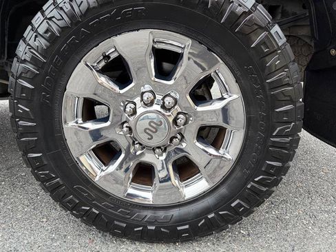 Used 2017 Ford F250 King Ranch w/ Chrome Package image 9