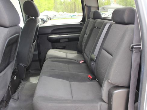 Used 2014 Chevrolet Silverado 2500 LT w/ Snow Plow Prep Package image 32