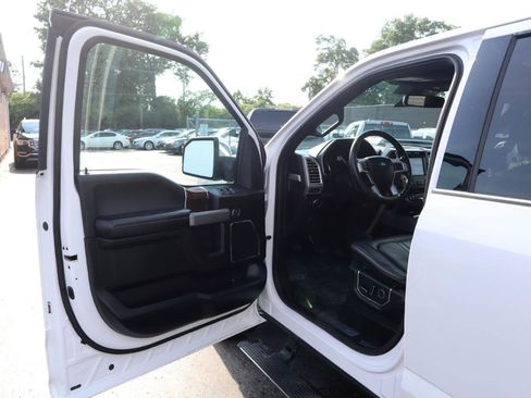 Used 2016 Ford F150 Platinum w/ Equipment Group 701A Luxury AWD/4WD image 20