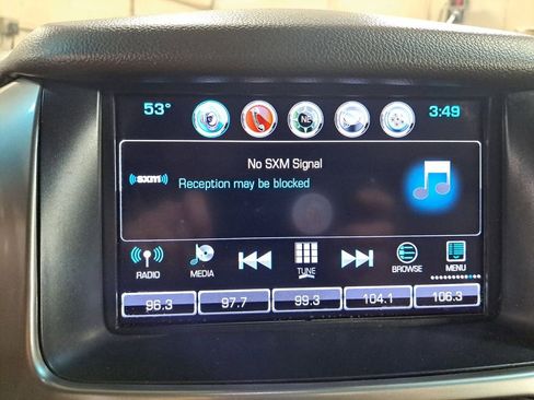 Used 2018 Chevrolet Suburban LT w/ LT Signature Package image 32