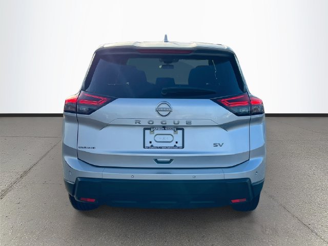 Used 2024 Nissan Rogue SV FWD image 24