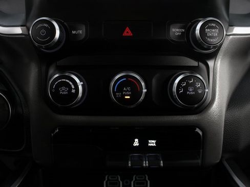 Used 2021 RAM 1500 Big Horn image 6