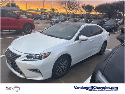 Used 2017 Lexus ES 350 w/ Navigation System Package