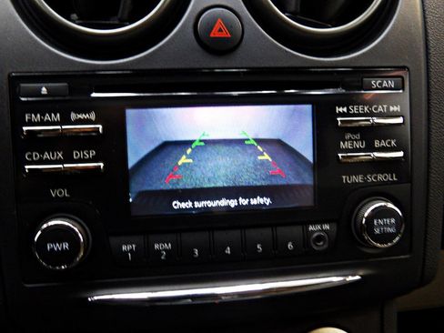 Used 2013 Nissan Rogue S w/ Special Edition Pkg AWD/4WD image 16