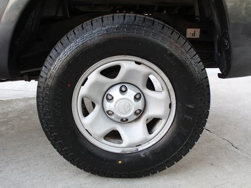 Used 2013 Toyota Tacoma PreRunner w/ SR5 Pkg RWD image 34