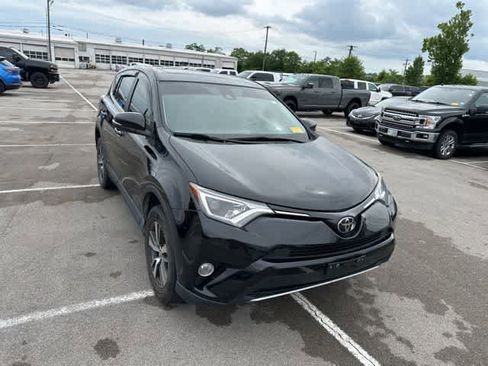 Used 2018 Toyota RAV4 XLE AWD/4WD image 22