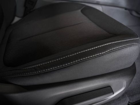 New 2025 Jeep Grand Cherokee Laredo X image 32