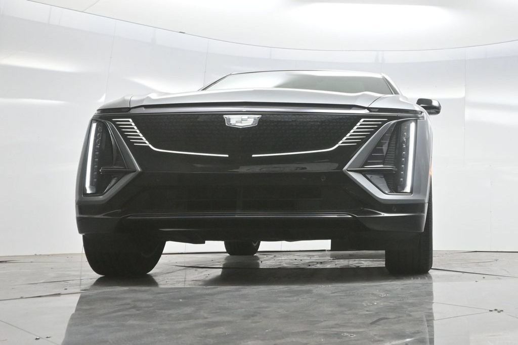Used 2024 Cadillac Lyriq Sport RWD image 57