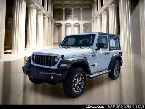 Used 2025 Jeep Wrangler Sport AWD/4WD image 8