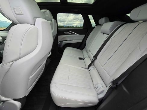 New 2024 Cadillac Lyriq Sport image 19