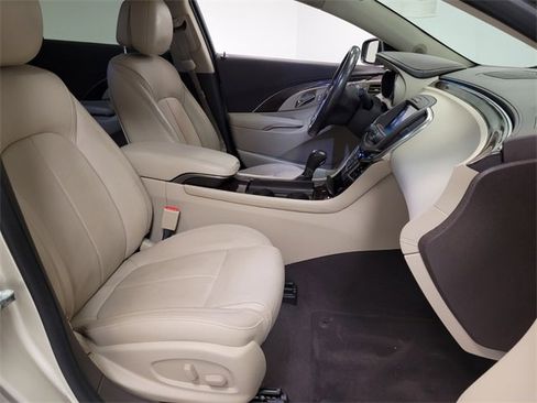 Used 2014 Buick LaCrosse Premium image 15