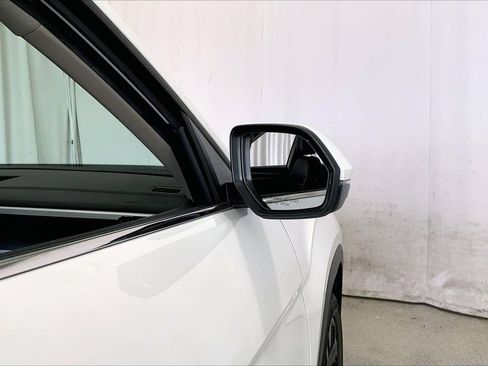 Used 2022 Volkswagen Atlas SE w/ Black Wheel Package AWD/4WD image 11