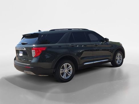 Used 2023 Ford Explorer XLT w/ Equipment Group 202A AWD/4WD image 6