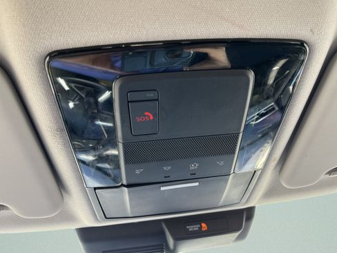 Used 2025 Mitsubishi Outlander SE AWD/4WD image 22