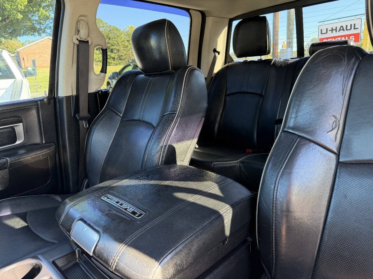 Used 2015 RAM 1500 Limited RWD image 16