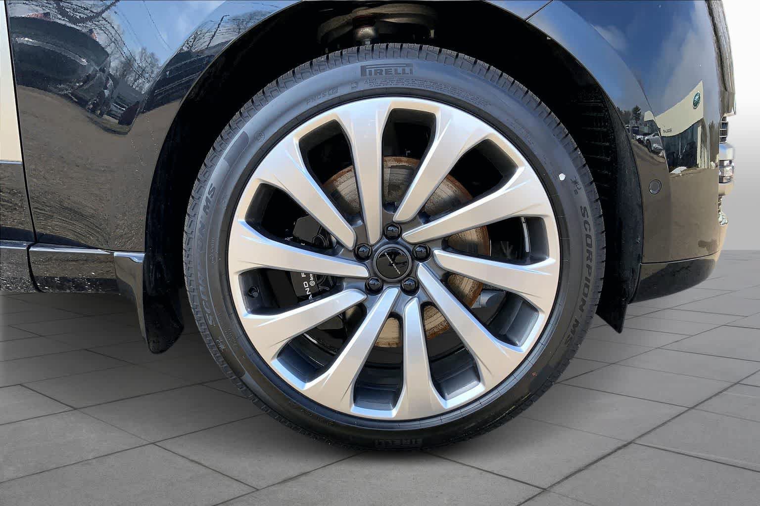 New 2026 Land Rover Range Rover SE AWD/4WD image 15