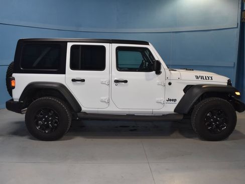 Used 2023 Jeep Wrangler Unlimited image 20