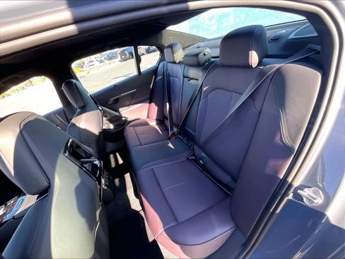 Used 2026 BMW M5 w/ Carbon Package image 29