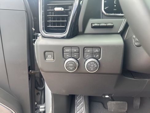 Used 2026 GMC Sierra 1500 Denali w/ Technology Package image 30