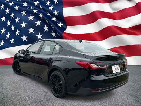 Used 2026 Toyota Camry LE w/ Convenience Package image 10