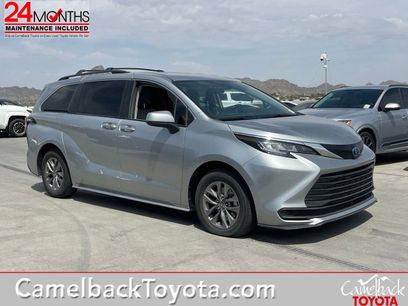 Used 2022 Toyota Sienna LE