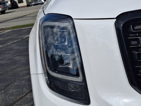 Used 2022 Kia Telluride EX w/ EX Premium Package AWD/4WD image 9