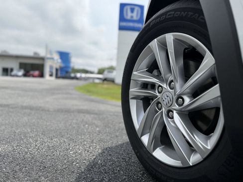 New 2025 Buick Envista Preferred image 16