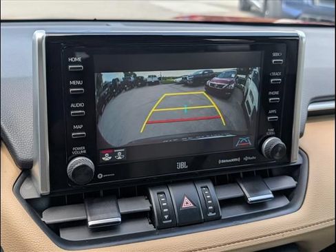 Used 2019 Toyota RAV4 Limited w/ Cold Weather Package FWD image 12