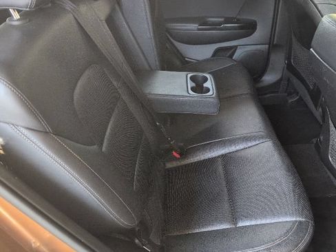 Used 2021 Kia Sportage EX AWD/4WD image 12