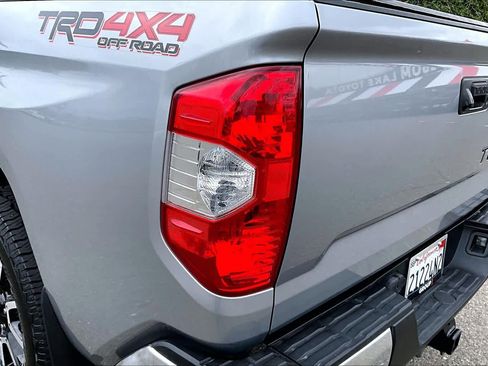Certified 2018 Toyota Tundra SR5 w/ TRD Off Road Package AWD/4WD image 28