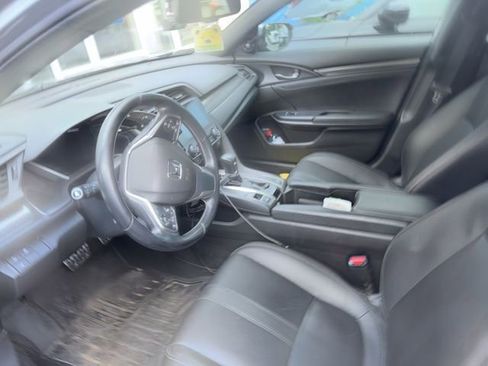 Used 2018 Honda Civic Sport Touring image 3
