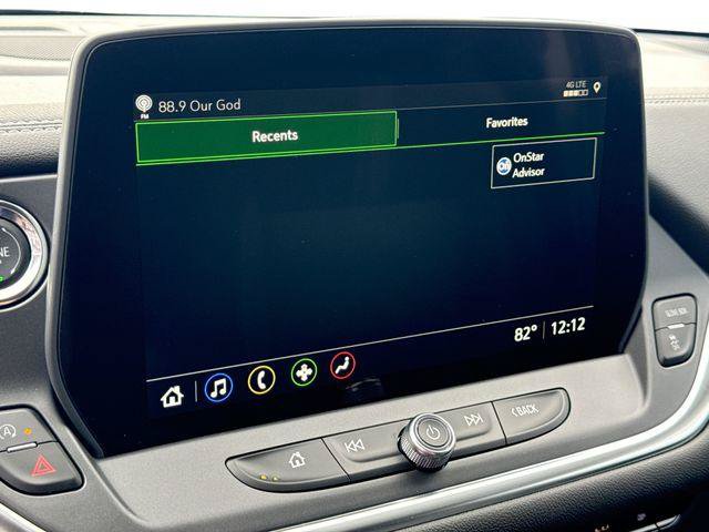 New 2026 Chevrolet Blazer LT w/ LPO, Black Sport Package FWD image 19