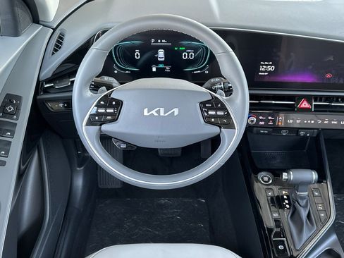 New 2026 Kia Niro EX image 14