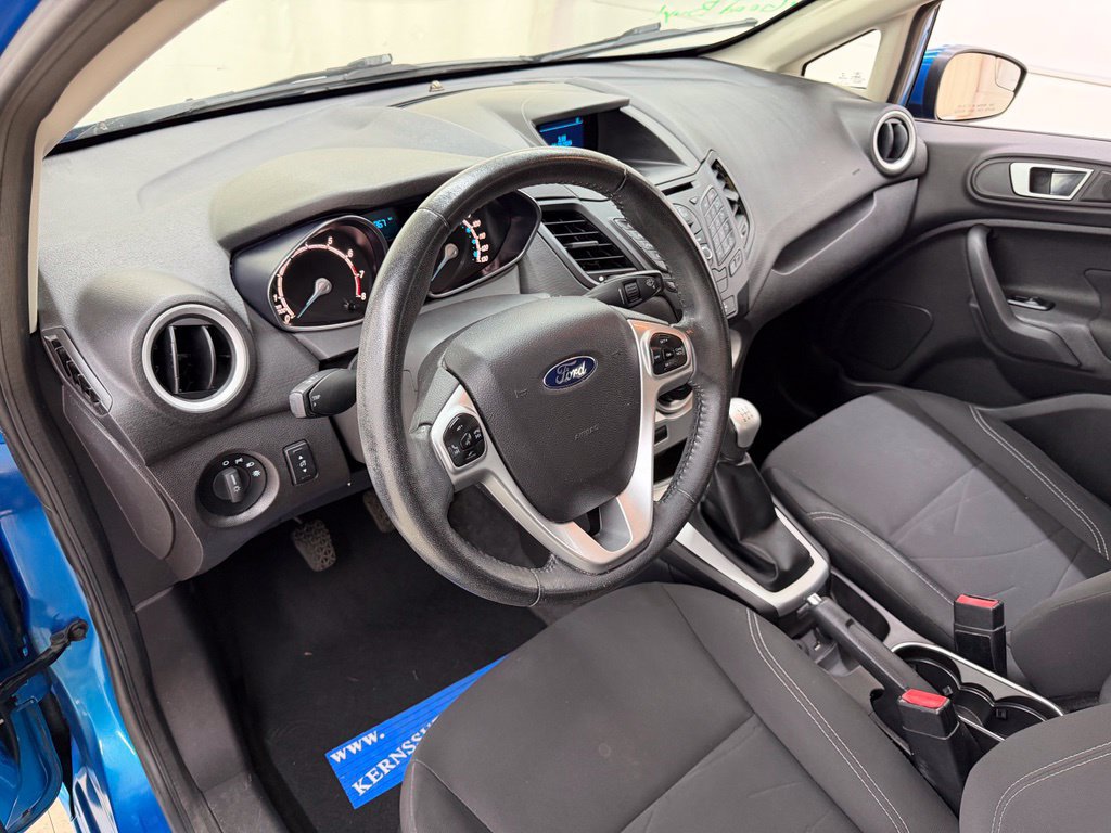 Used 2015 Ford Fiesta SE FWD image 20