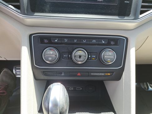 Used 2019 Volkswagen Atlas SE w/ Panoramic Sunroof Package AWD/4WD image 22