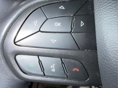 Used 2022 Dodge Charger SXT image 19