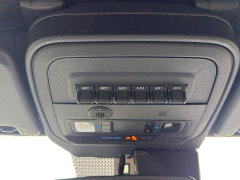 Used 2023 Ford Bronco Badlands w/ Sasquatch Package AWD/4WD image 42
