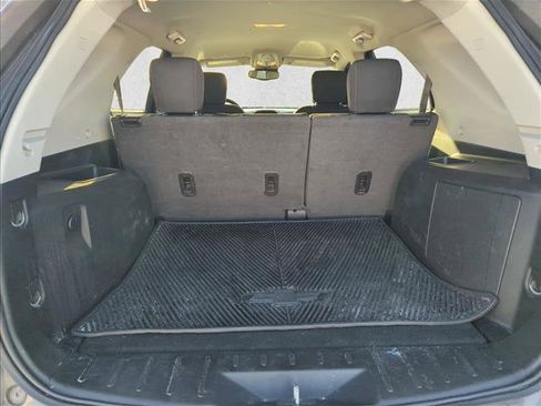 Used 2017 Chevrolet Equinox LT w/ Convenience Package FWD image 6