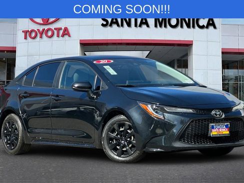 Used 2020 Toyota Corolla LE image 1