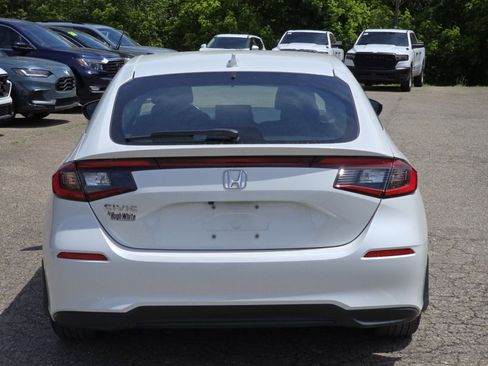 Used 2024 Honda Civic EX-L image 11