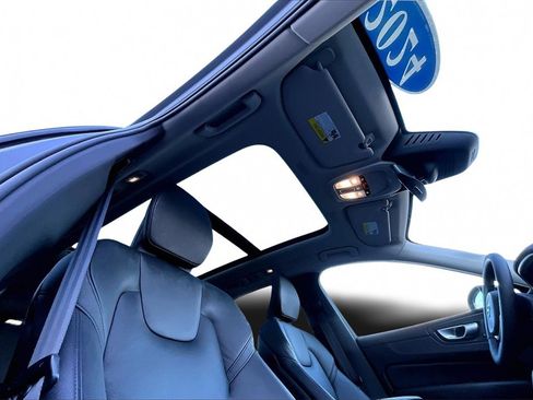 Certified 2024 Volvo XC60 B5 Plus w/ Climate Package image 27