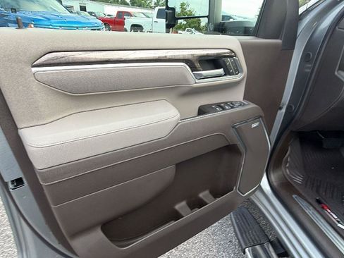 New 2026 Chevrolet Silverado 2500 LTZ w/ LTZ Premium Package AWD/4WD image 15