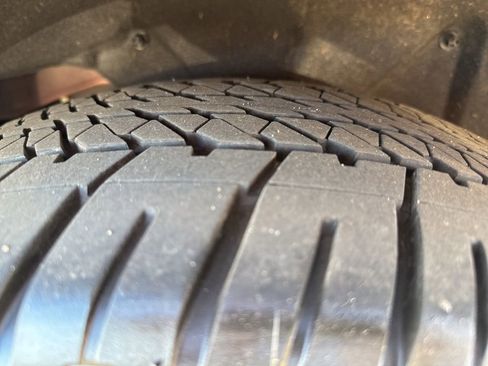 Used 2024 Nissan Armada Platinum w/ Captain's Chairs Package image 38