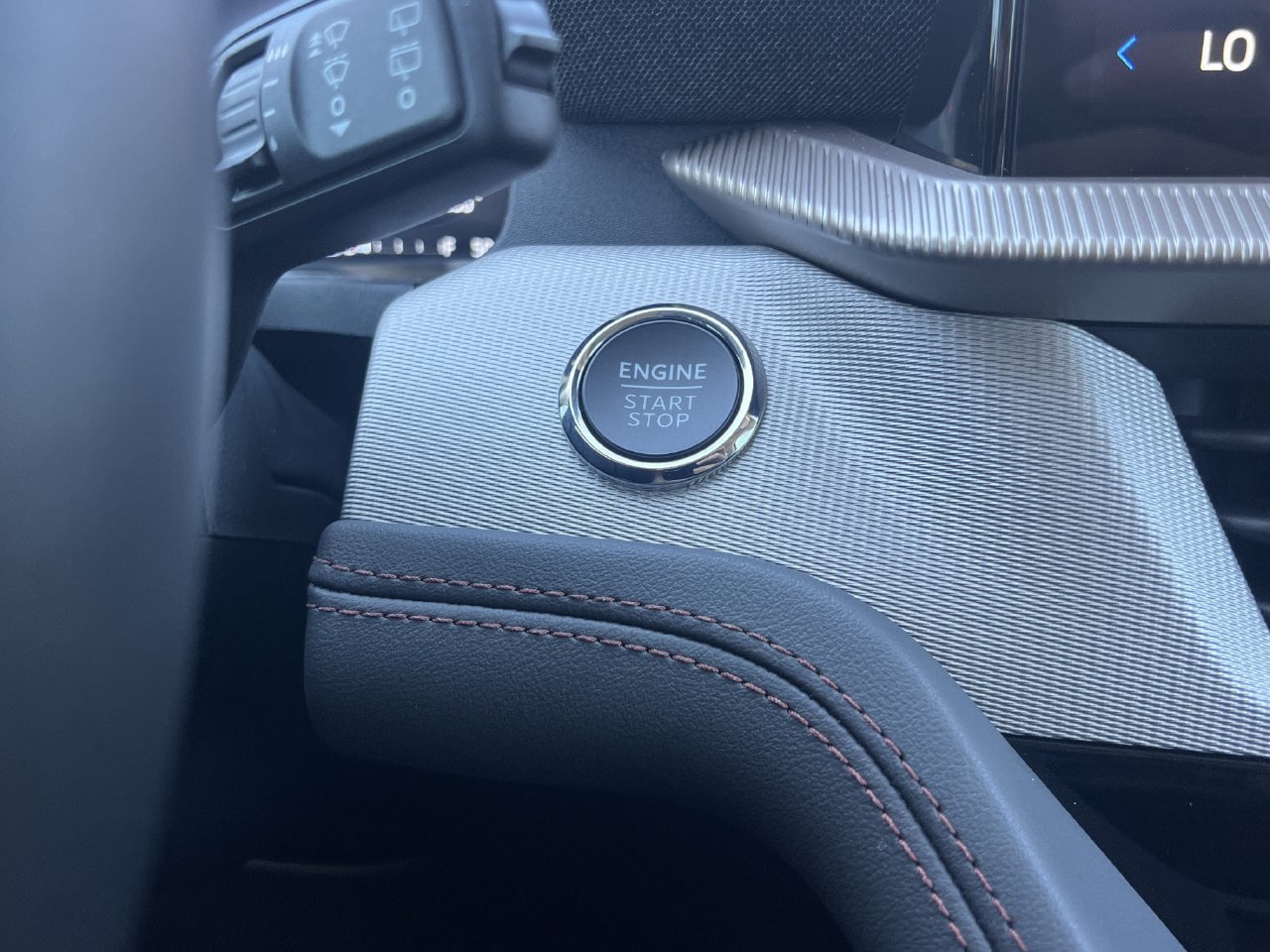 New 2026 Ford Explorer Active RWD image 6