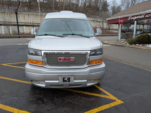 Used 2014 GMC Savana 1500 SLT image 2