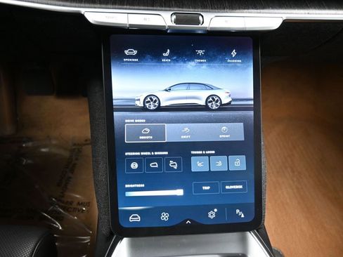 Used 2023 Lucid Air Touring image 19