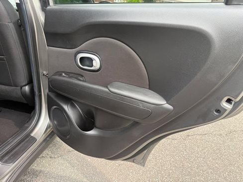 Used 2018 Kia Soul + FWD image 20