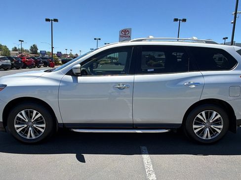 Used 2020 Nissan Pathfinder SL w/ Cargo Package AWD/4WD image 6