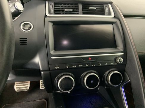 Used 2018 Jaguar E-PACE First Edition image 30