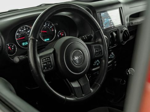 Used 2013 Jeep Wrangler Sport image 13